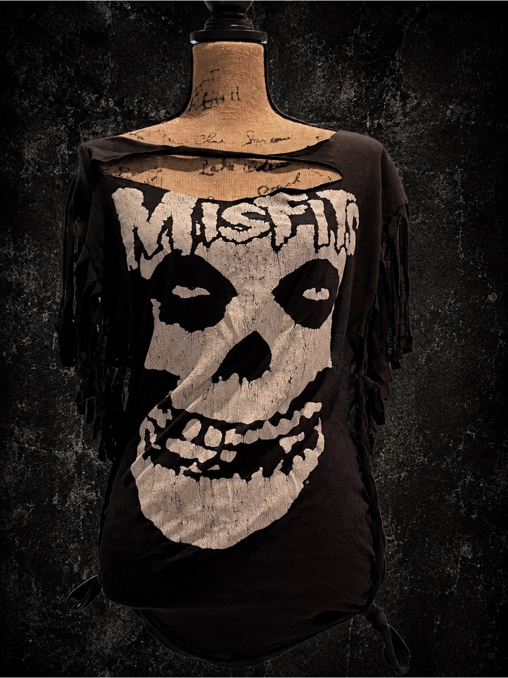 Misfits Distressed Punk Rock Shirt – Size Large